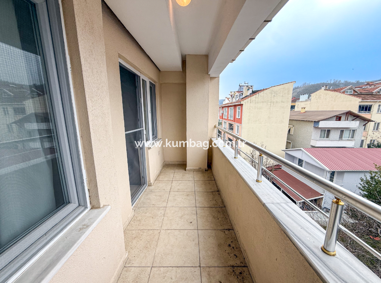 3 1 Duplex Zum Verkauf Mit Terrasse Und Doppelbalkon Im Zentrum Von Kumbağ