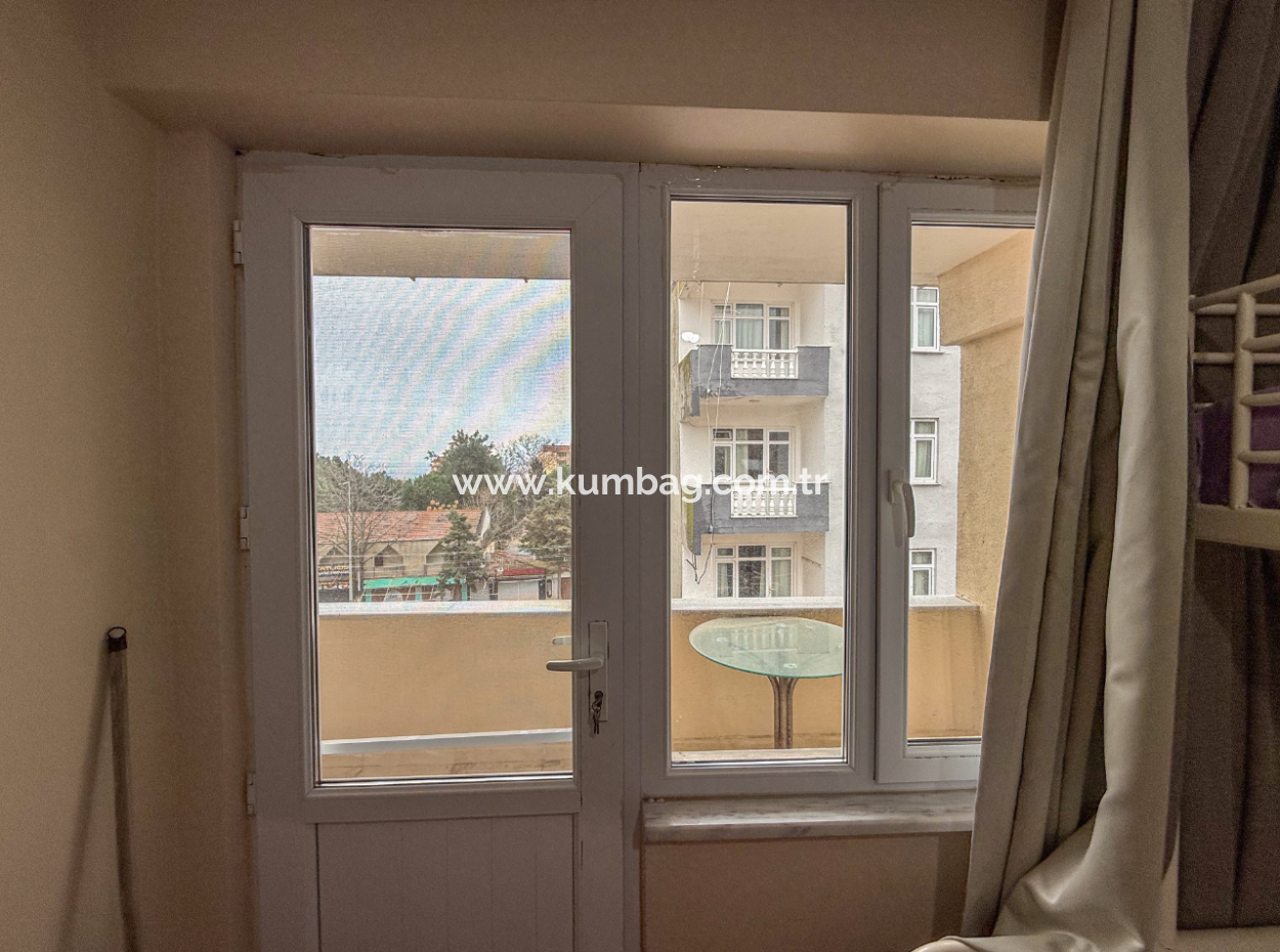 3 1 Duplex Zum Verkauf Mit Terrasse Und Doppelbalkon Im Zentrum Von Kumbağ