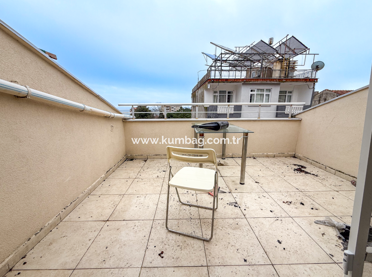 3 1 Duplex Zum Verkauf Mit Terrasse Und Doppelbalkon Im Zentrum Von Kumbağ