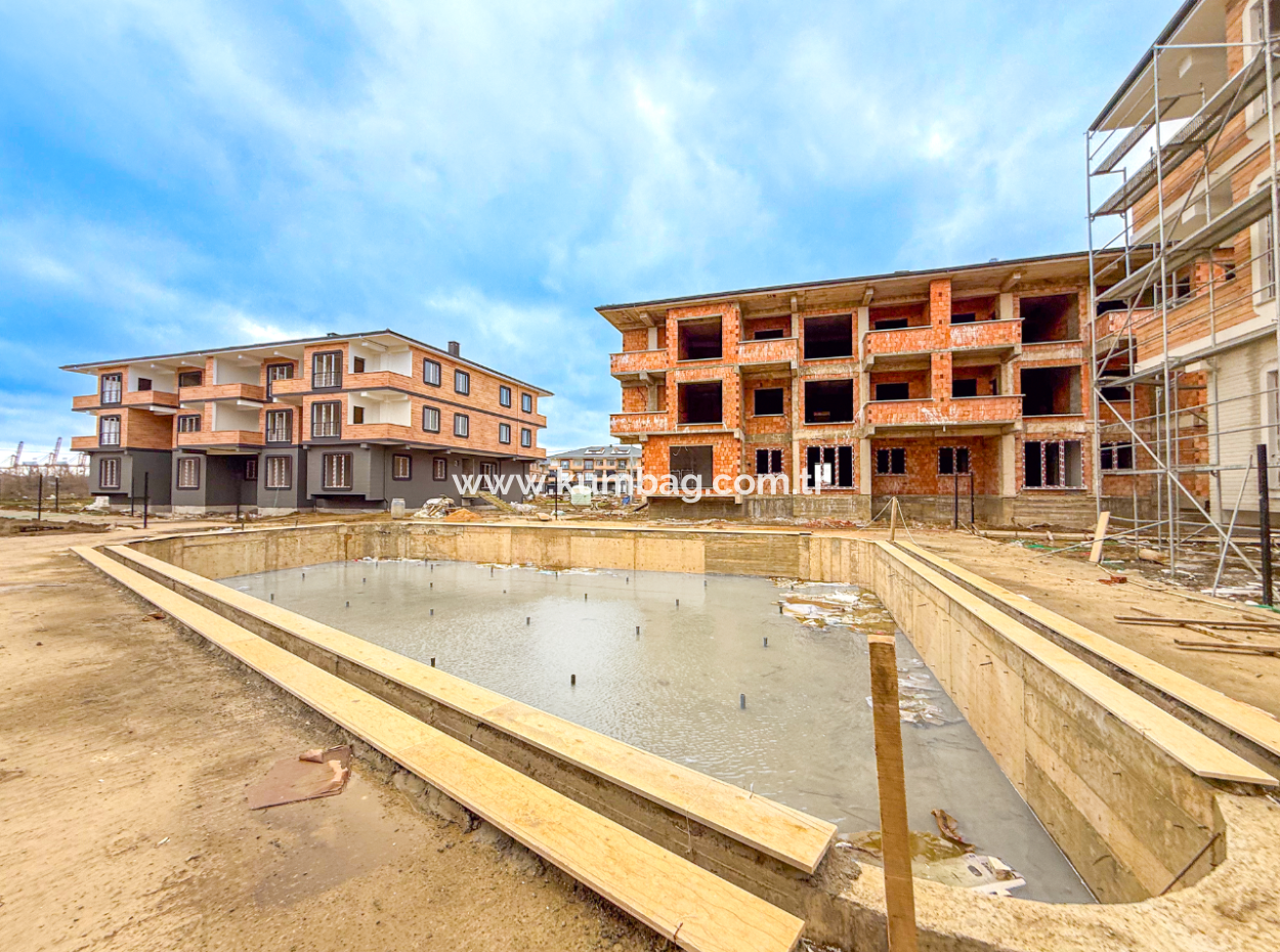 2 1 Wohnungen Zum Verkauf In Ova Kent 2 Komplex Mit Luxus-Pool In Kumbağ