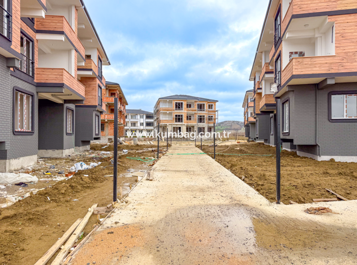 2 1 Wohnungen Zum Verkauf In Ova Kent 2 Komplex Mit Luxus-Pool In Kumbağ