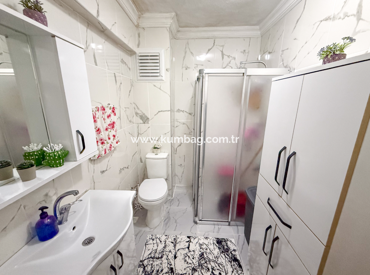 Geräumige 2 U1 Wohnungen Zum Verkauf Mit Siedlung In Der Nähe Der Kumbağ Marktstrasse