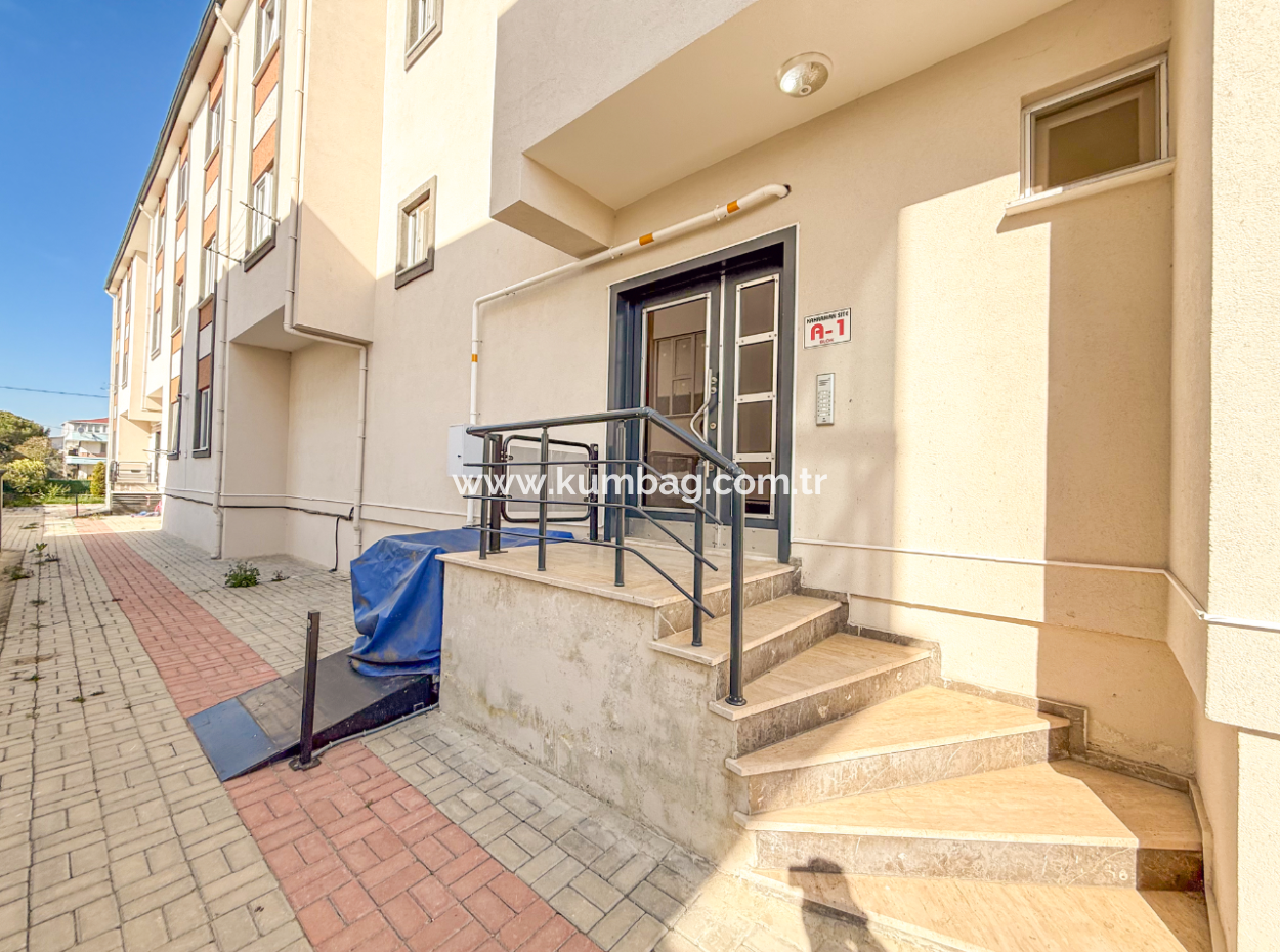 11 Wohnung Zur Vermietung Auf Einem Grundstück Null Zur Hauptstrasse In Kumbağ