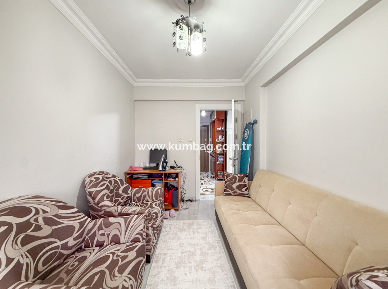 Geräumige Und Luxuriöse, Voll Gebaute 3-1-Wohnungen Zum Verkauf In Altinova