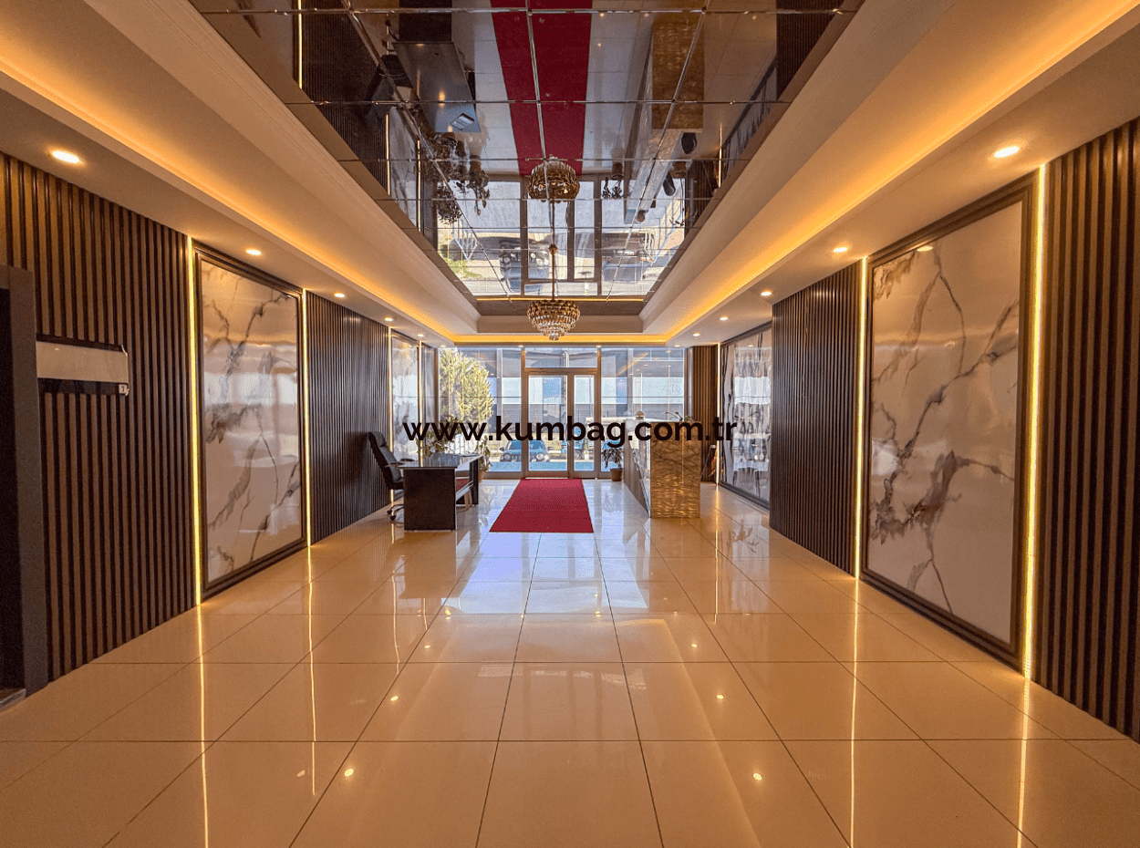 100.Year Sub-Road Street Sea View Complete Rental Plaza