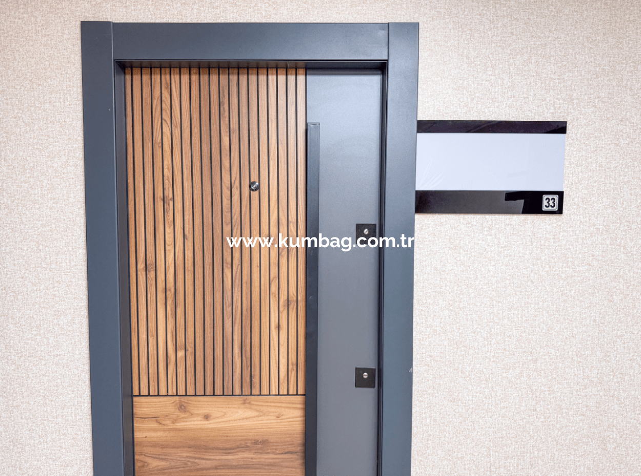 100.Year Sub-Road Street Sea View Complete Rental Plaza