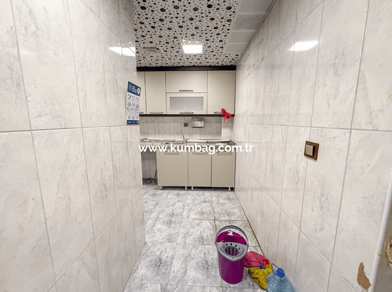 100.Year Sub-Road Street Sea View Complete Rental Plaza