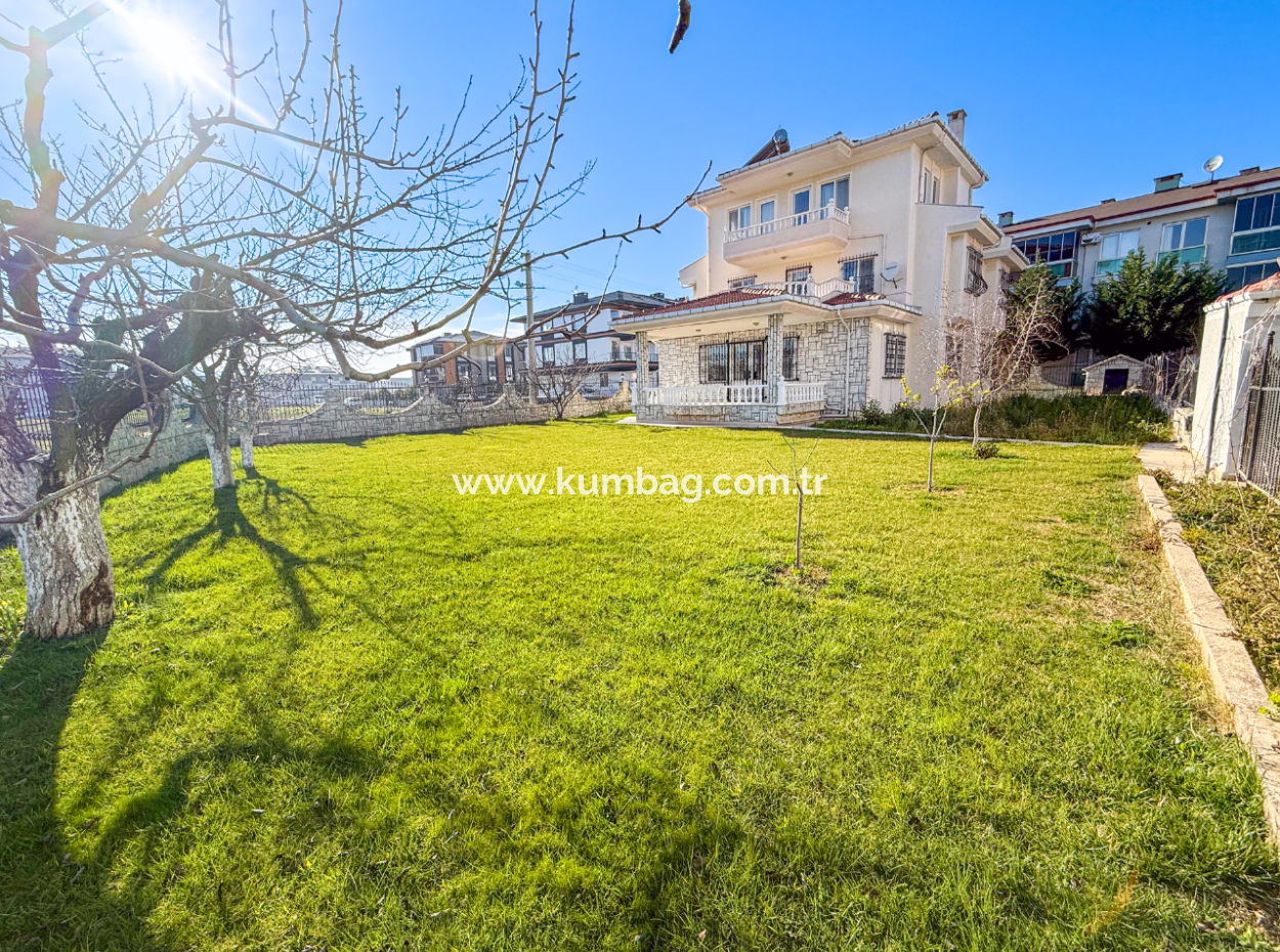 Trplex 7 1 Villa Zum Verkauf Auf 740 M² Grundstück In Kumbağ