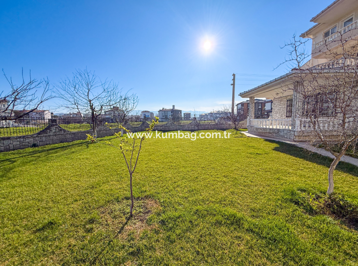 Trplex 7 1 Villa Zum Verkauf Auf 740 M² Grundstück In Kumbağ