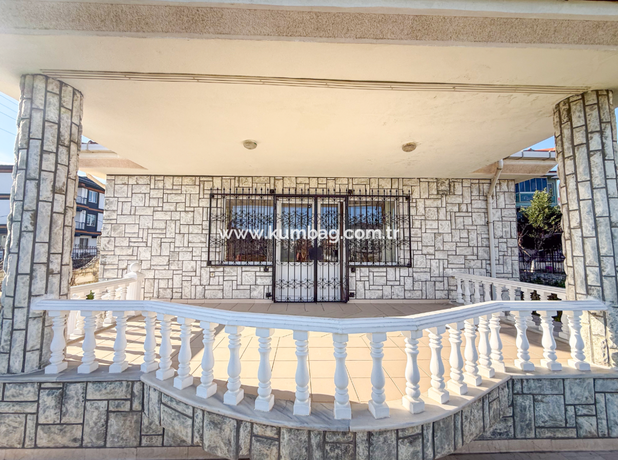 Trplex 7 1 Villa Zum Verkauf Auf 740 M² Grundstück In Kumbağ