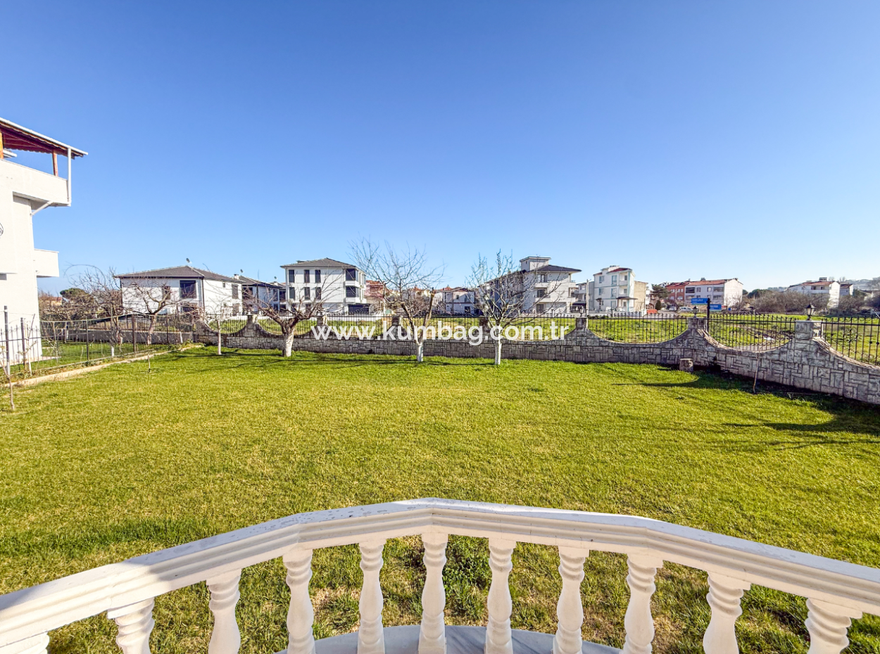 Trplex 7 1 Villa Zum Verkauf Auf 740 M² Grundstück In Kumbağ