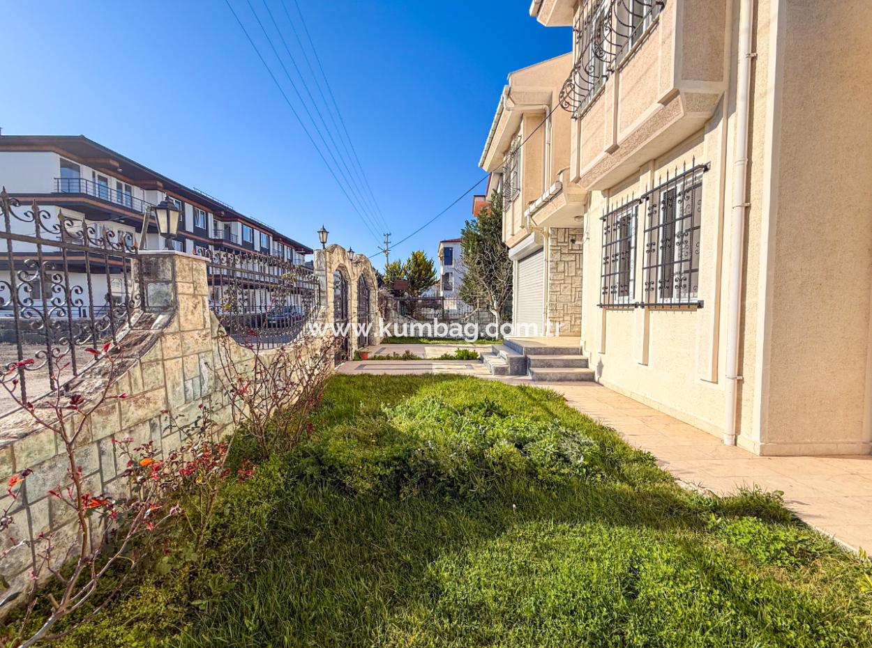 Trplex 7 1 Villa Zum Verkauf Auf 740 M² Grundstück In Kumbağ