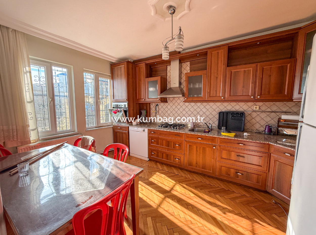 Trplex 7 1 Villa Zum Verkauf Auf 740 M² Grundstück In Kumbağ