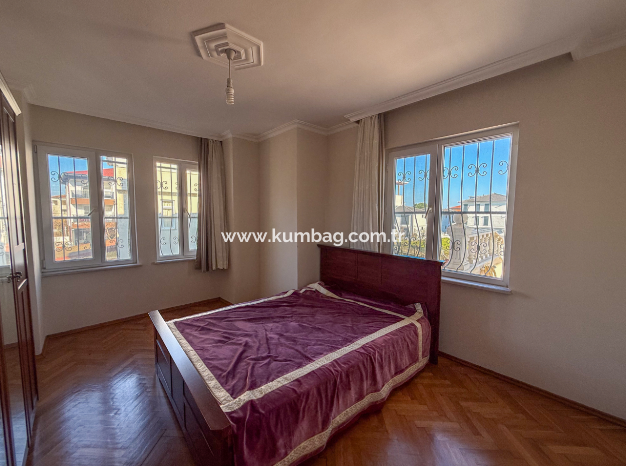 Trplex 7 1 Villa Zum Verkauf Auf 740 M² Grundstück In Kumbağ