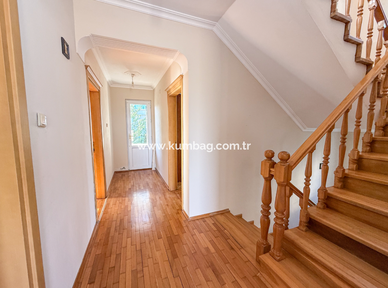 Trplex 7 1 Villa Zum Verkauf Auf 740 M² Grundstück In Kumbağ