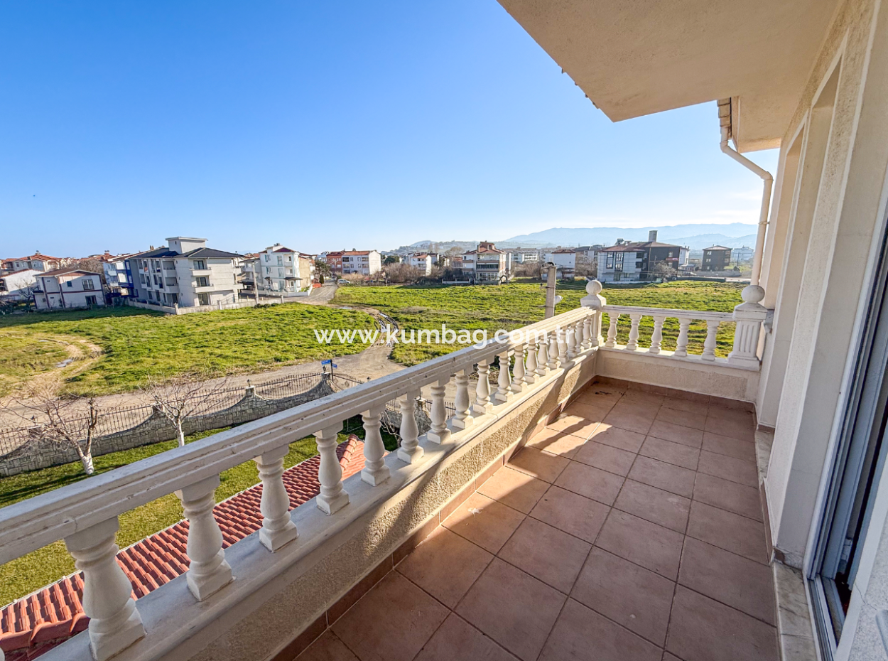 Trplex 7 1 Villa Zum Verkauf Auf 740 M² Grundstück In Kumbağ