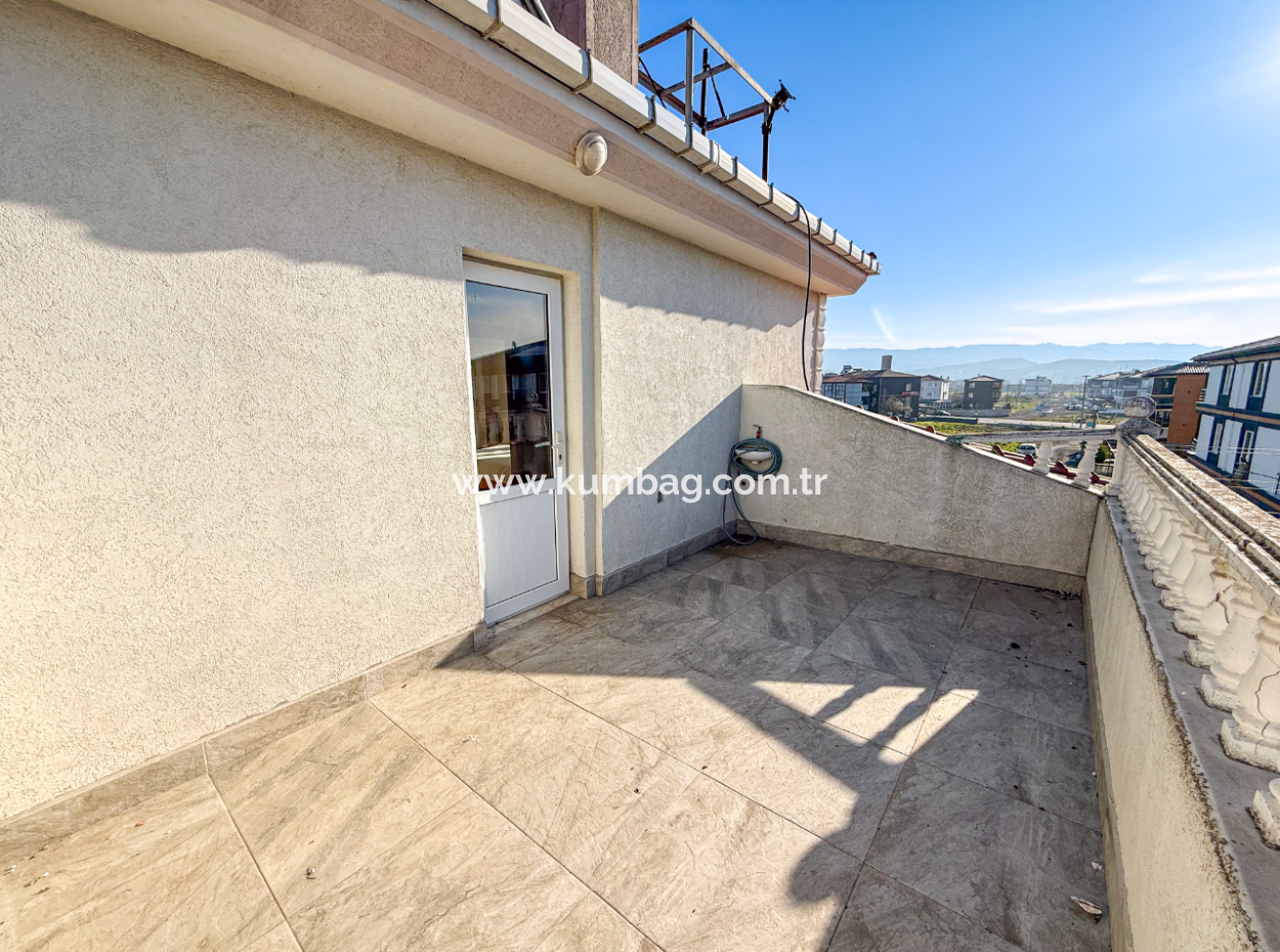 Trplex 7 1 Villa Zum Verkauf Auf 740 M² Grundstück In Kumbağ