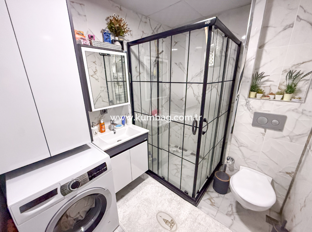 2 1 Wohnungen Zum Verkauf Auf Einem Strandgelände In Kumbağ