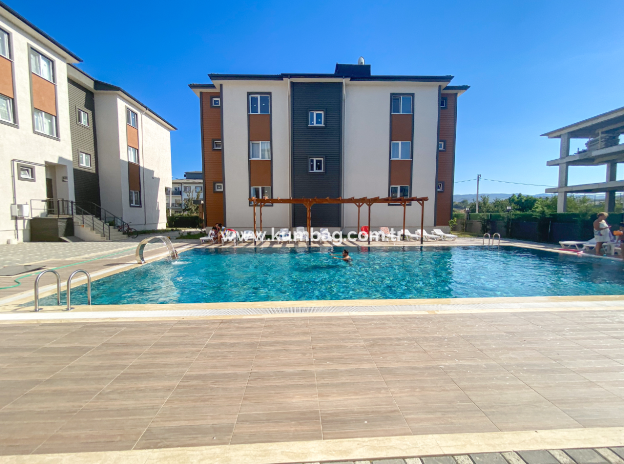 2 1 Luxuswohnung Zu Mieten Mit Separater Küche In Einem Komplex Mit Pool