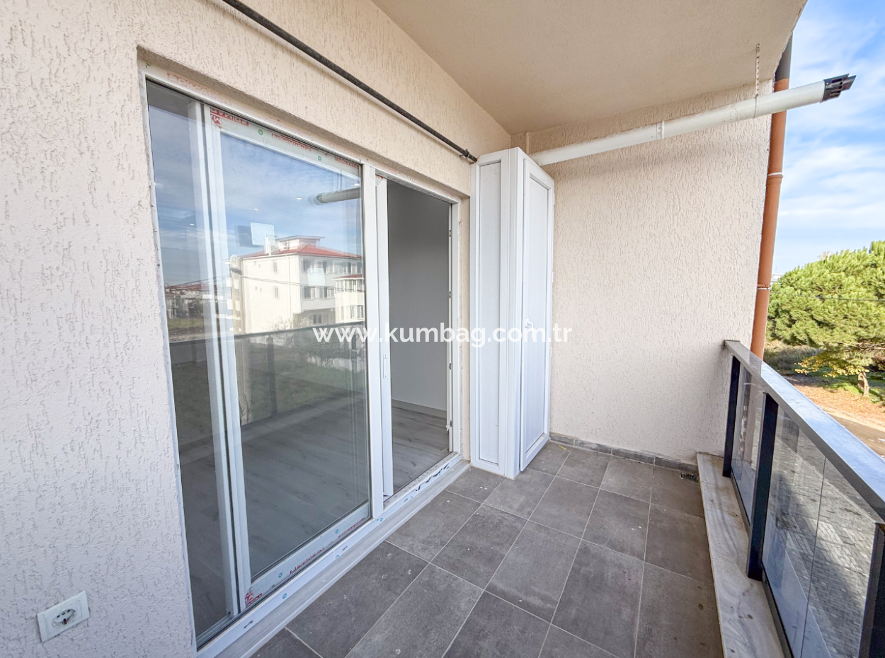 2 1 Luxuswohnung Zu Mieten Mit Separater Küche In Einem Komplex Mit Pool