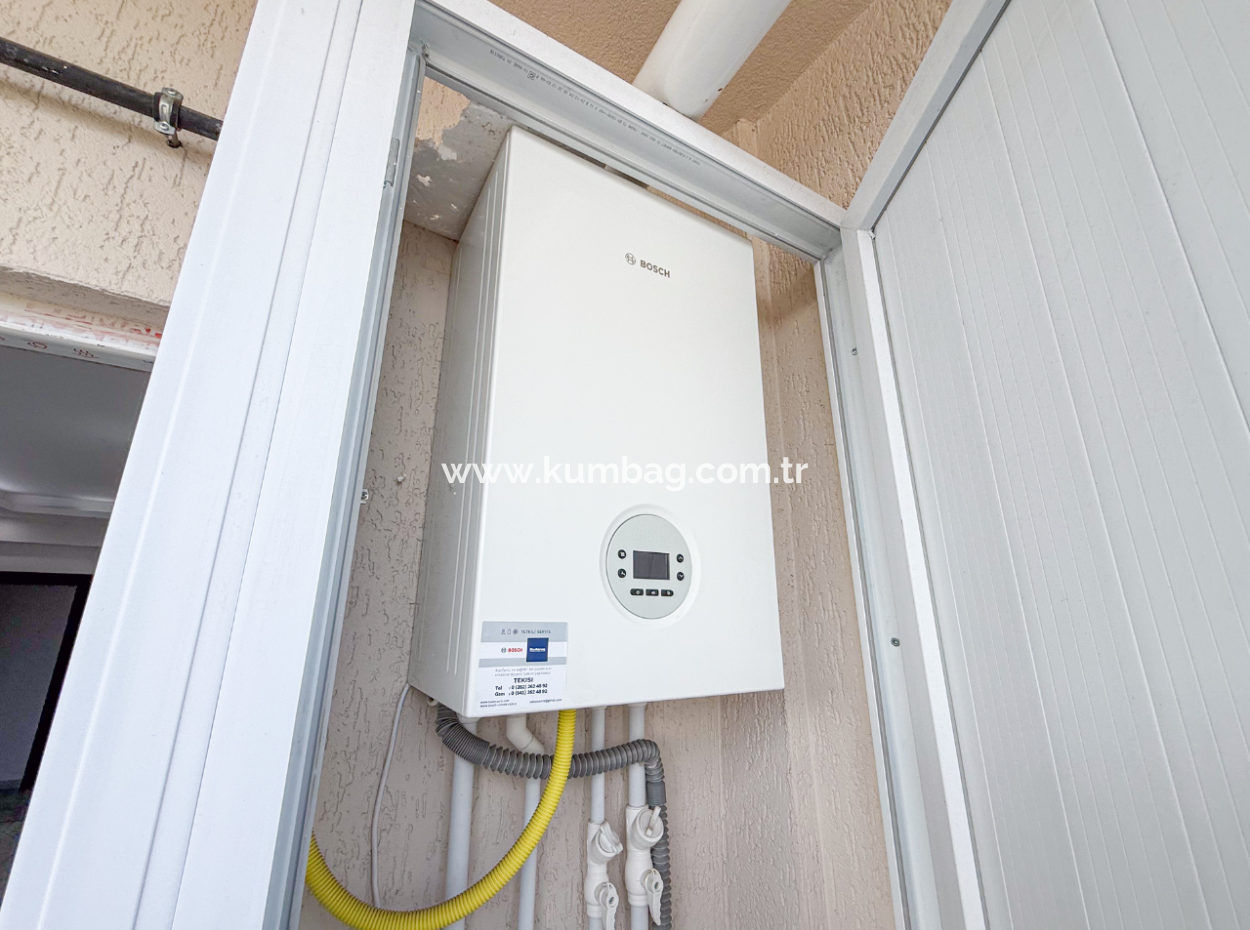 2 1 Luxuswohnung Zu Mieten Mit Separater Küche In Einem Komplex Mit Pool