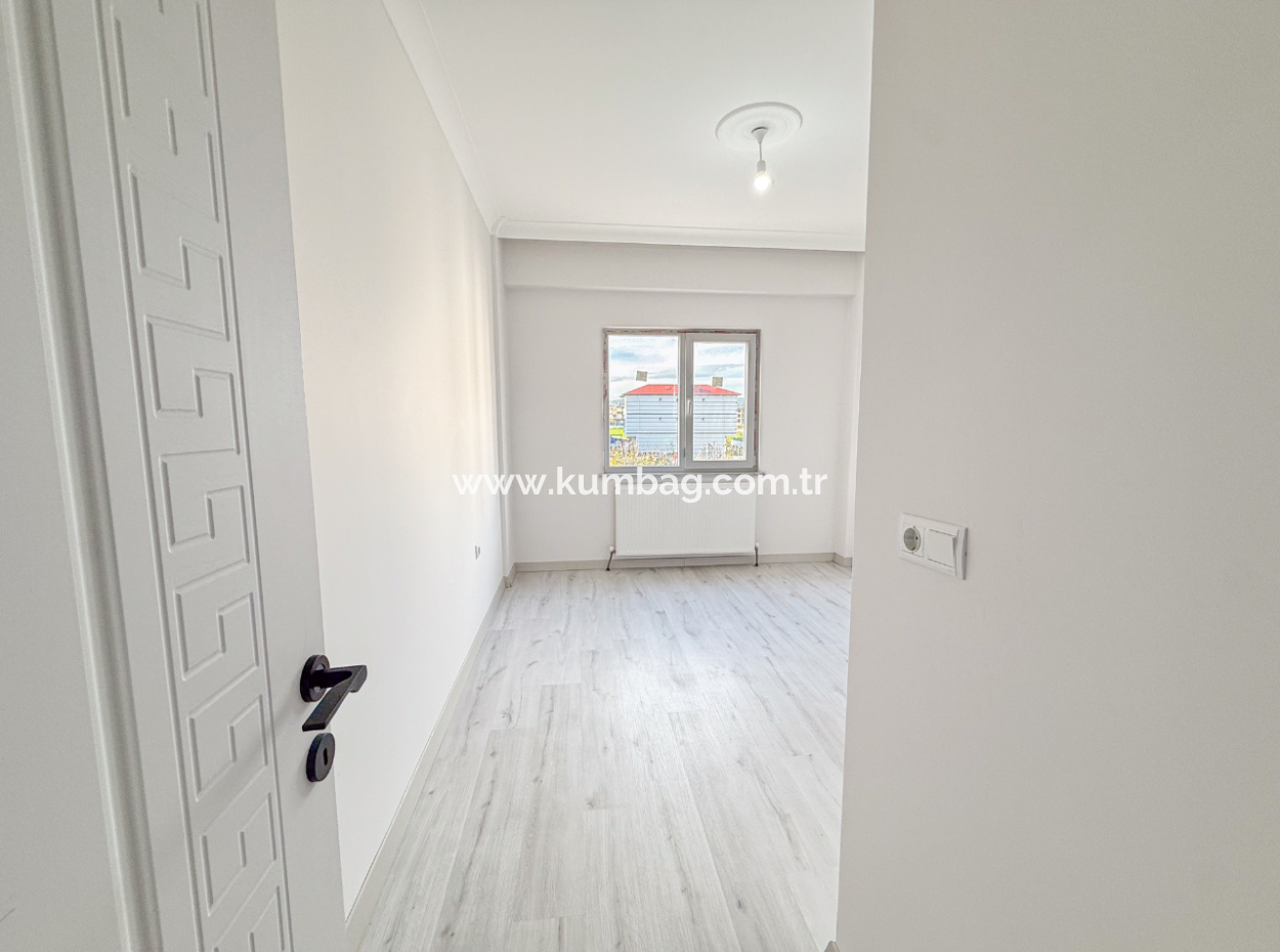 2 1 Luxuswohnung Zu Mieten Mit Separater Küche In Einem Komplex Mit Pool