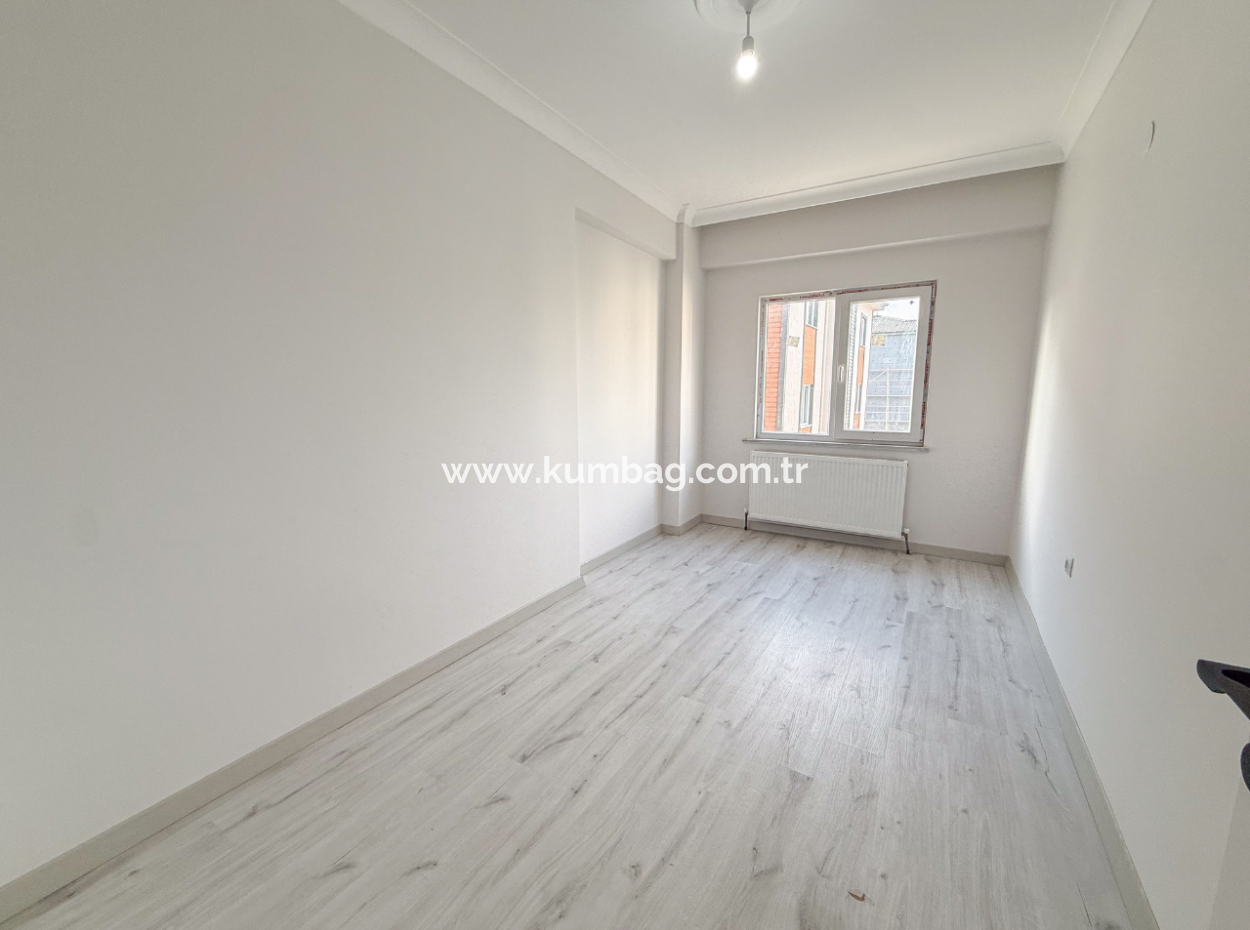 2 1 Luxuswohnung Zu Mieten Mit Separater Küche In Einem Komplex Mit Pool