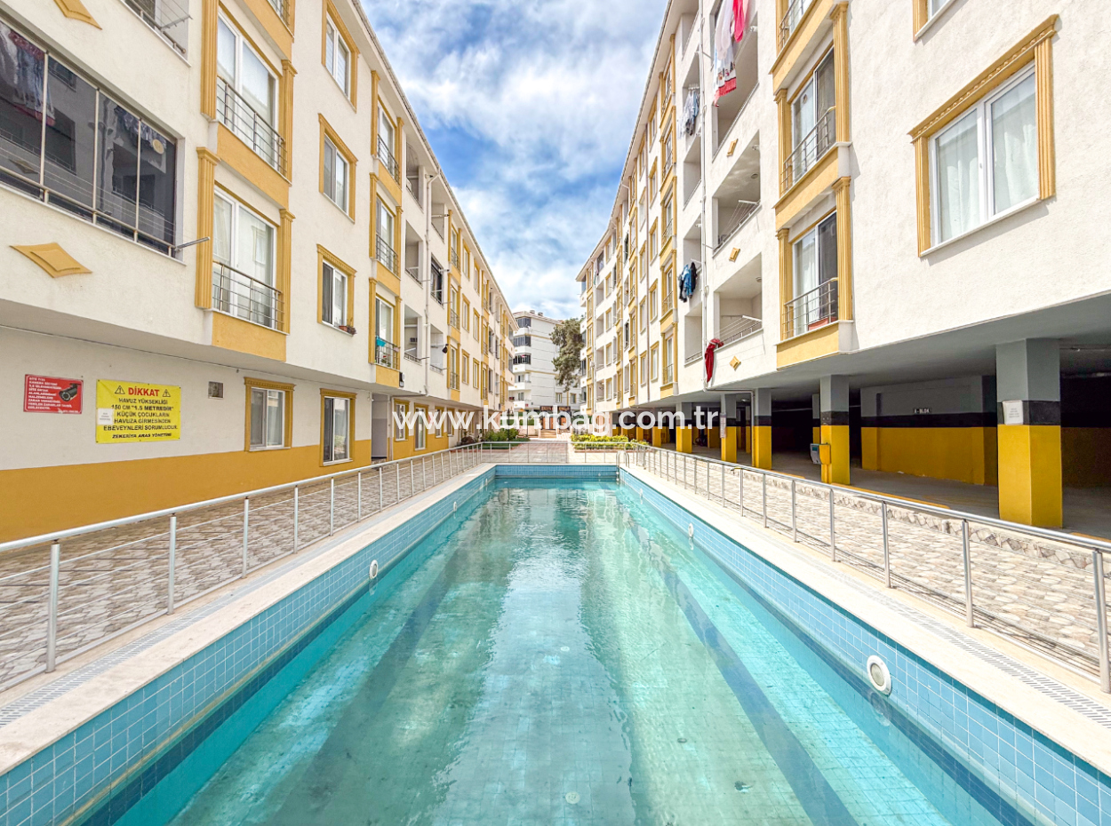 2 1 Duplex Reihenhaus Zur Mietung In Einem Komplex Mit Pool Im Hafen Von Kumbağ