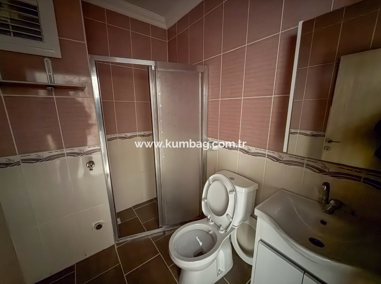 2 1 Duplex Reihenhaus Zur Mietung In Einem Komplex Mit Pool Im Hafen Von Kumbağ