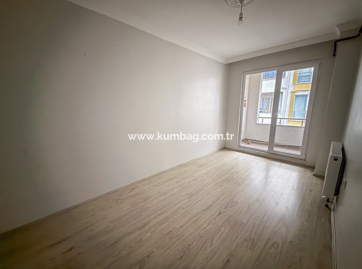 2 1 Duplex Reihenhaus Zur Mietung In Einem Komplex Mit Pool Im Hafen Von Kumbağ