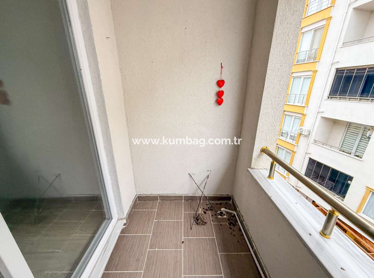 2 1 Duplex Reihenhaus Zur Mietung In Einem Komplex Mit Pool Im Hafen Von Kumbağ