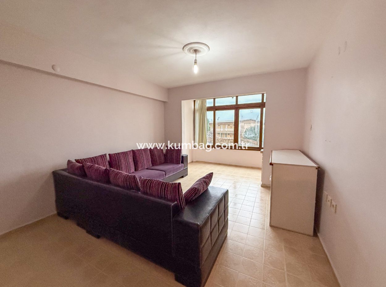 1 1 Wohnung Zur Miete Mit Garten Nahe Dem Meer In Der Kumbağ-Hauptstrasse