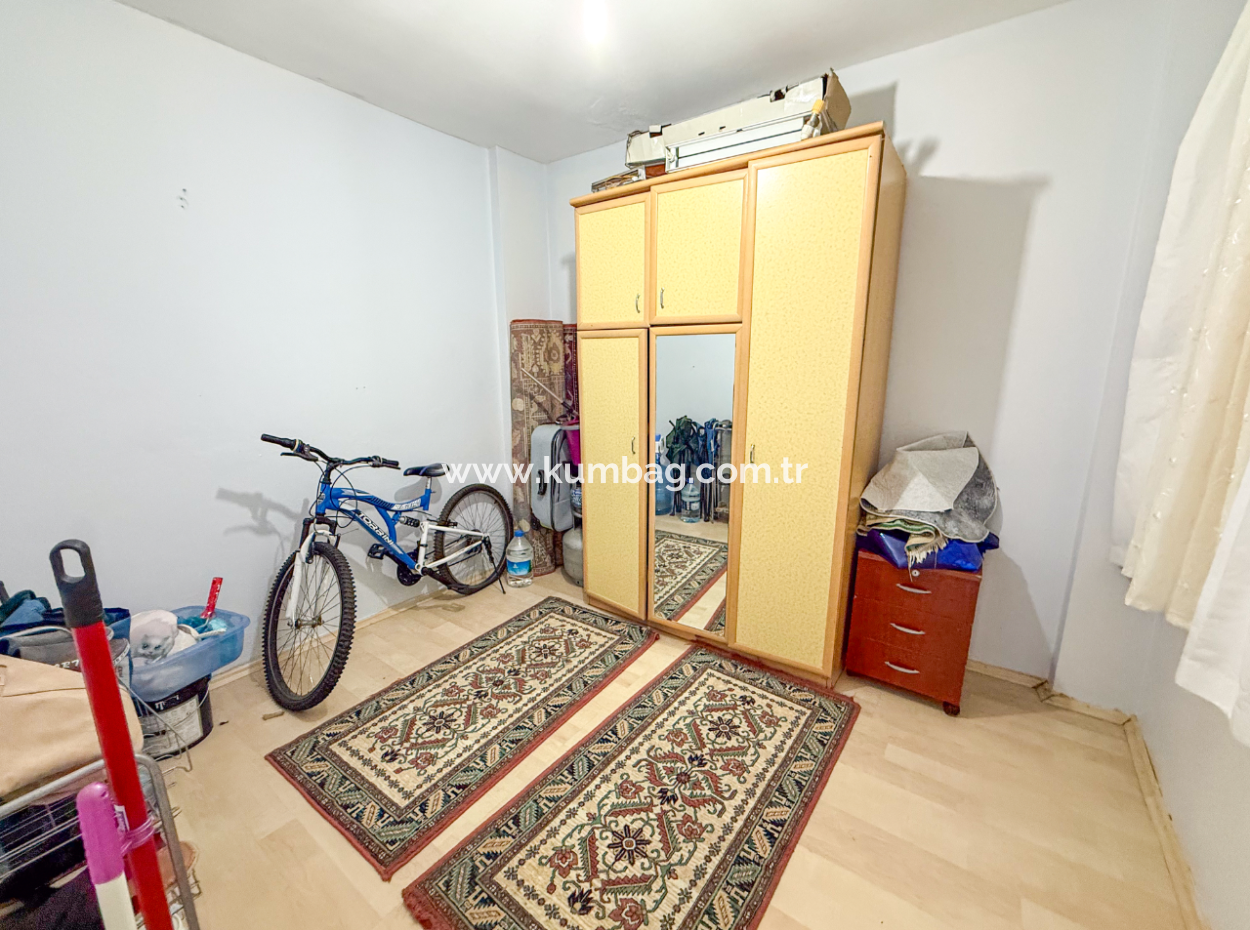 2 1 Wohnungen Zum Verkauf In Einem Wohngebäude Im Zentrum Von Kumbağ