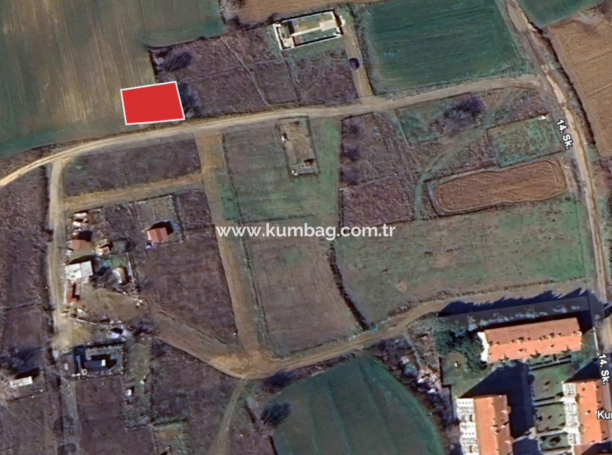 Grundstück Zum Verkauf Mit Einer Wohnzonierung Von 392 M² In Einer Sich Schnell Entwickelnden Region In Kumbağ