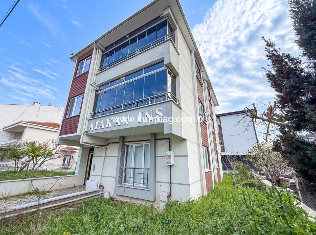 1 1 Wohnung Zum Verkauf In Einem Wohngebäude In Der Nähe Des Gündal-Strandes In Kumbağ