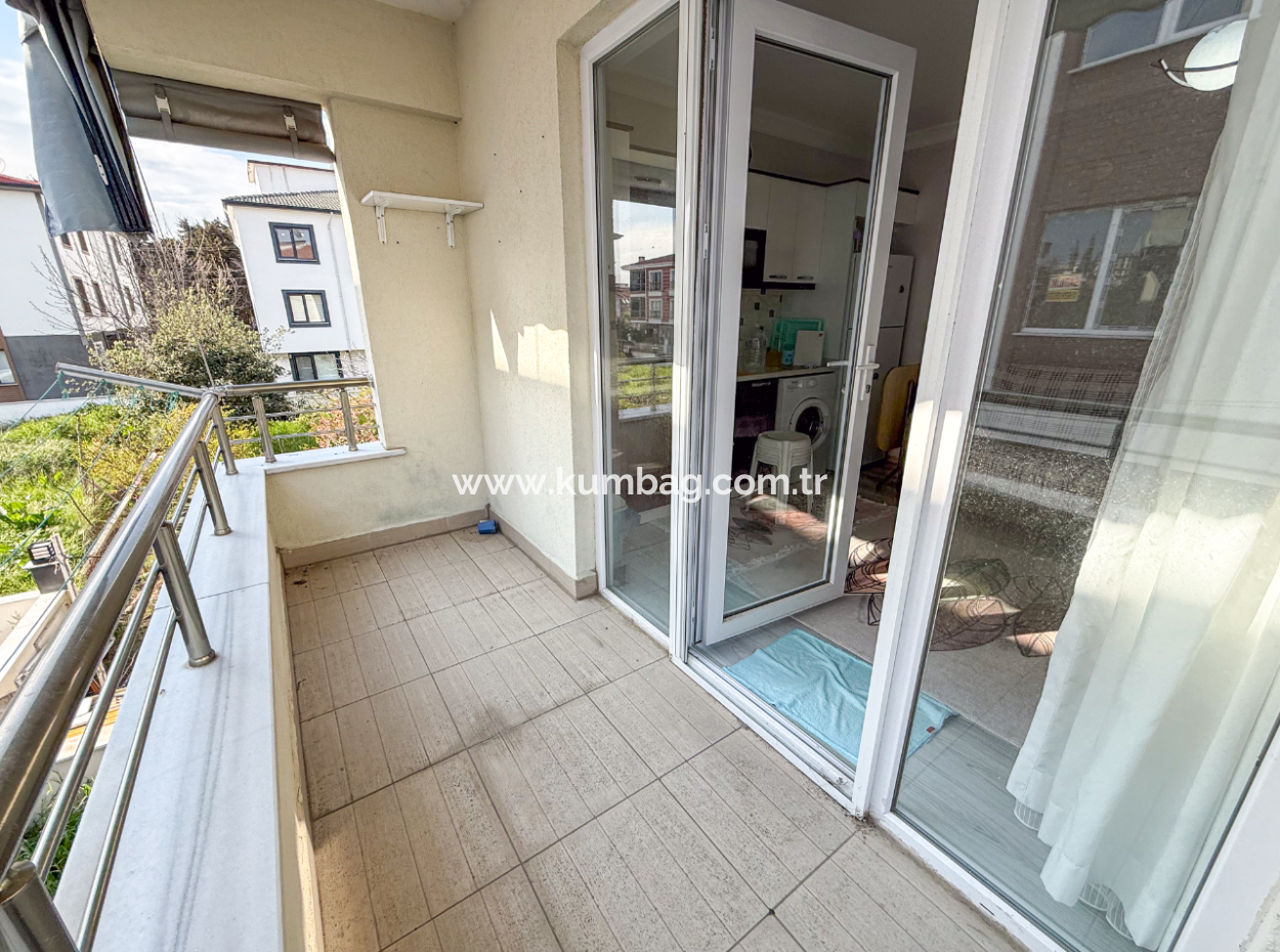 1 1 Wohnung Zum Verkauf In Einem Wohngebäude In Der Nähe Des Gündal-Strandes In Kumbağ