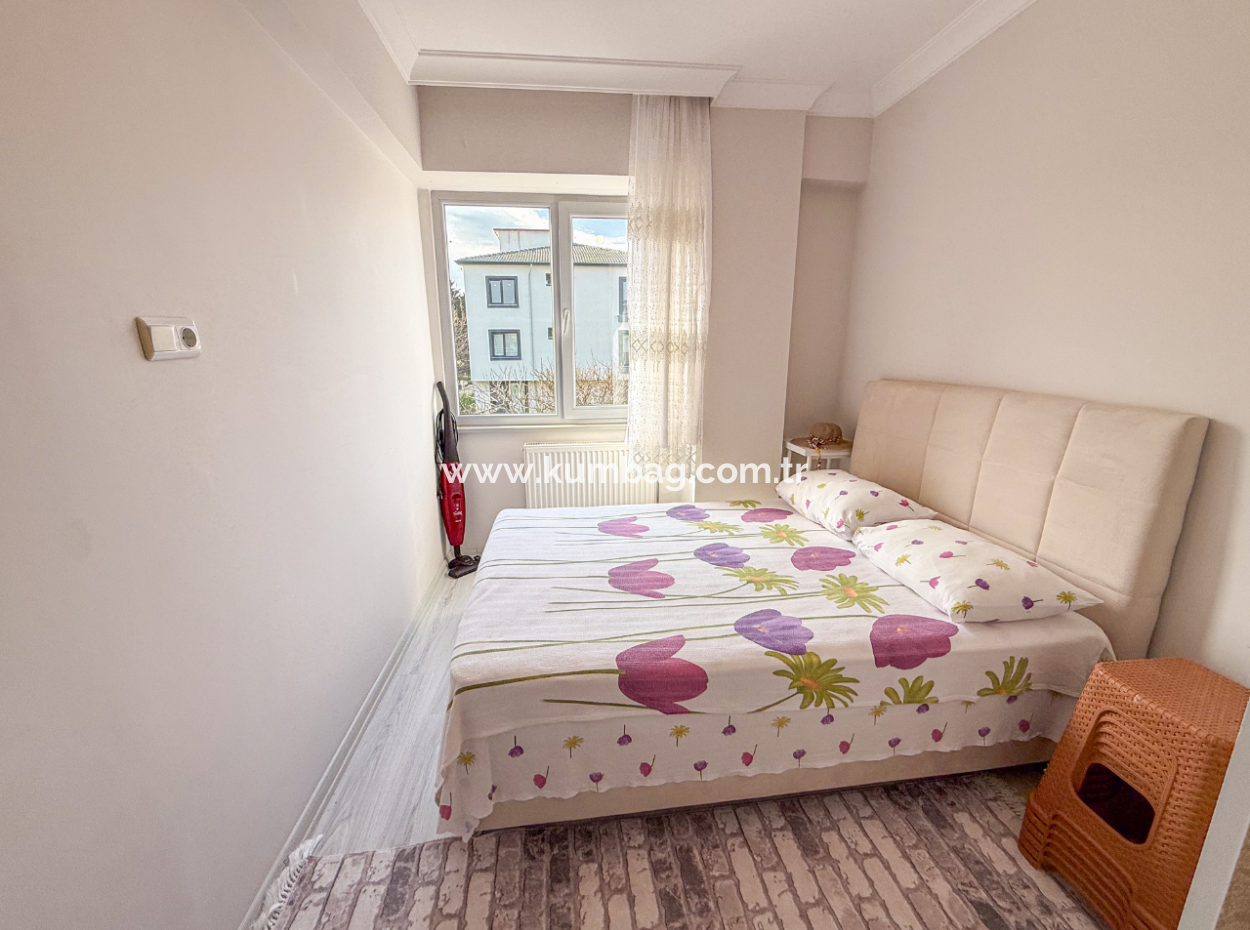 1 1 Wohnung Zum Verkauf In Einem Wohngebäude In Der Nähe Des Gündal-Strandes In Kumbağ