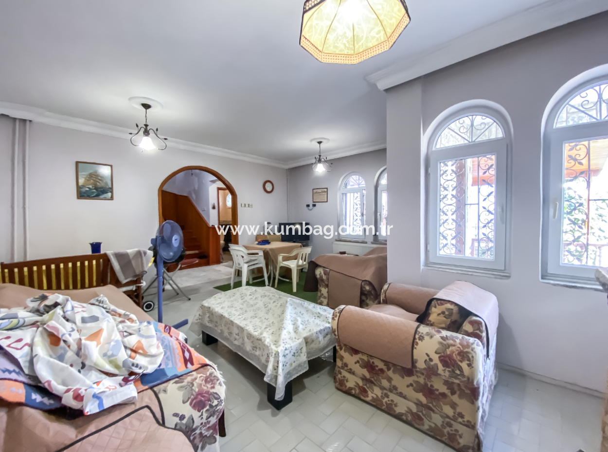 Triplex 4 1 Villa Zum Verkauf Mit Steinverkleidung Am Meer, In Kumbağ