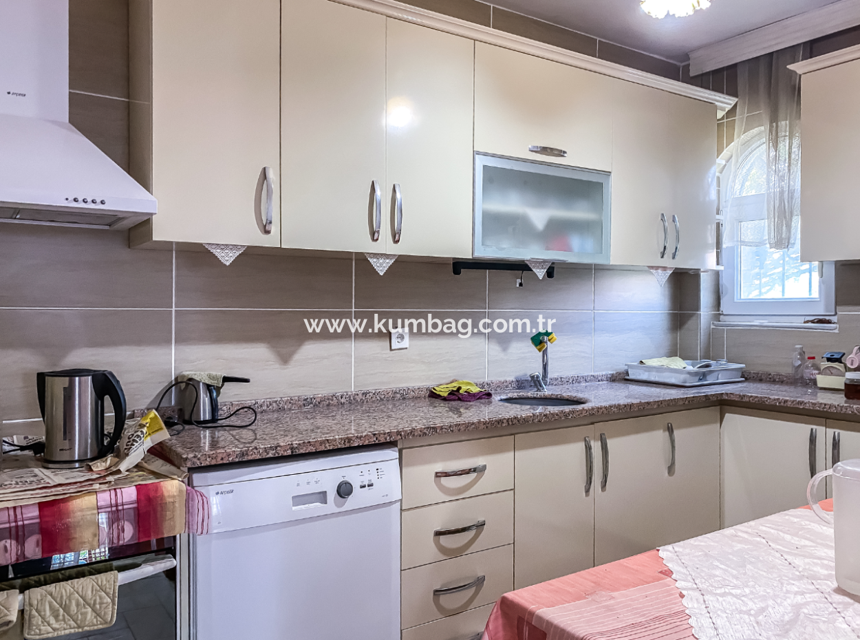 Triplex 4 1 Villa Zum Verkauf Mit Steinverkleidung Am Meer, In Kumbağ