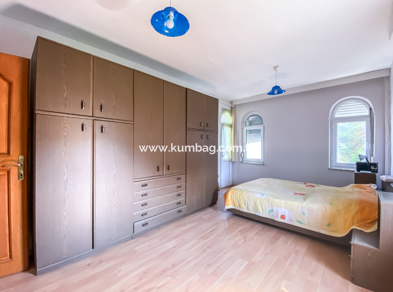 Triplex 4 1 Villa Zum Verkauf Mit Steinverkleidung Am Meer, In Kumbağ