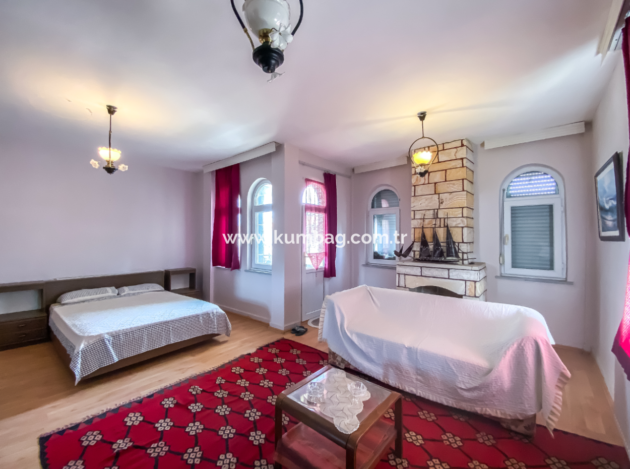 Triplex 4 1 Villa Zum Verkauf Mit Steinverkleidung Am Meer, In Kumbağ