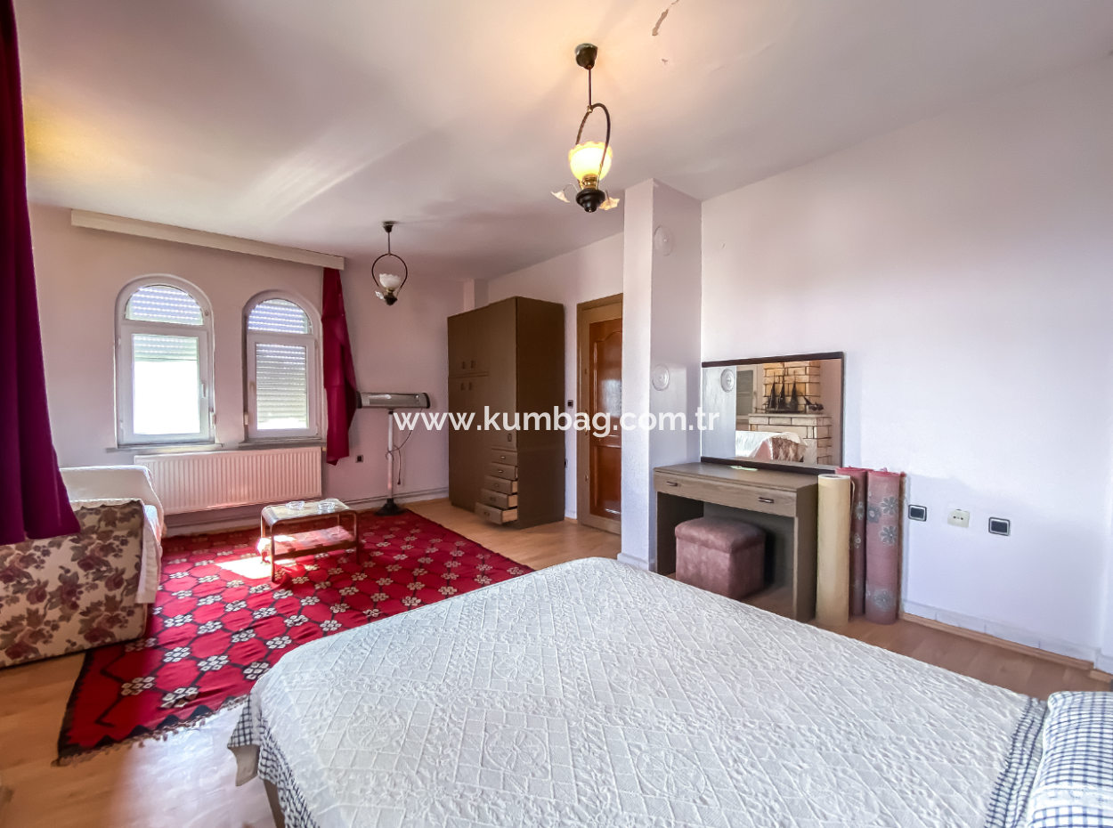 Triplex 4 1 Villa Zum Verkauf Mit Steinverkleidung Am Meer, In Kumbağ