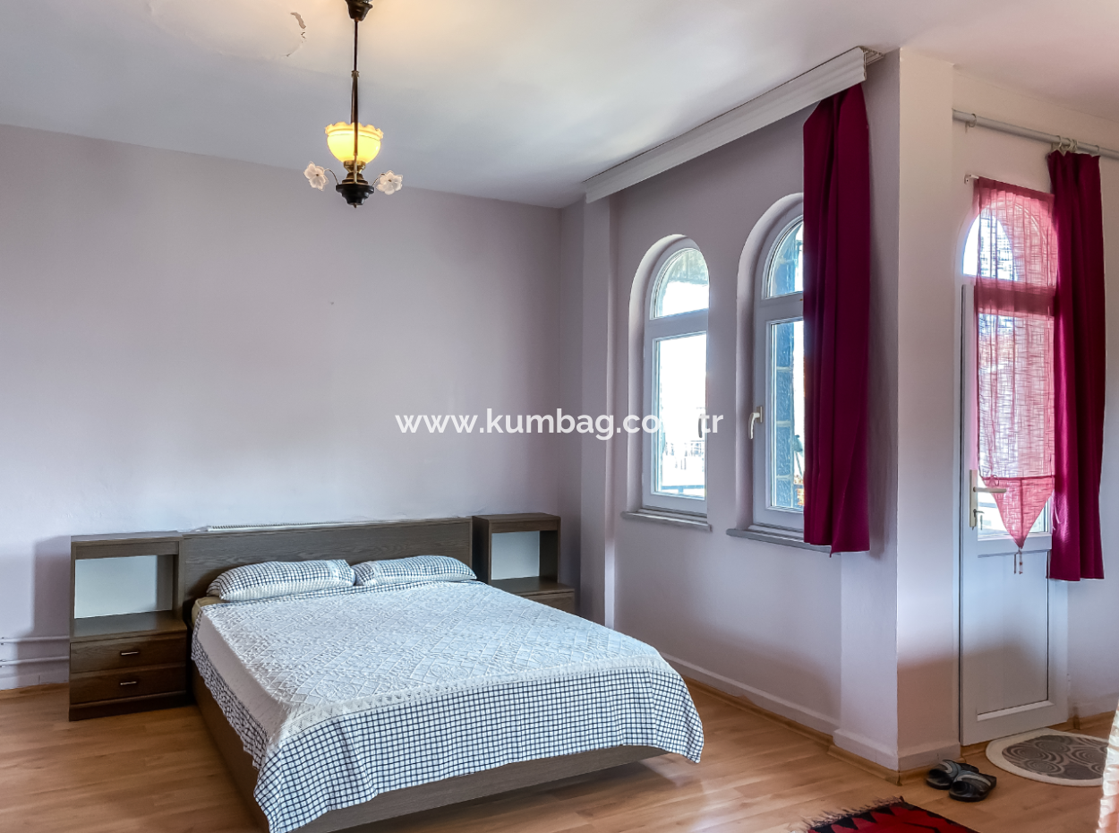 Triplex 4 1 Villa Zum Verkauf Mit Steinverkleidung Am Meer, In Kumbağ