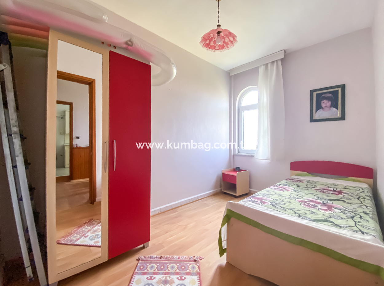 Triplex 4 1 Villa Zum Verkauf Mit Steinverkleidung Am Meer, In Kumbağ