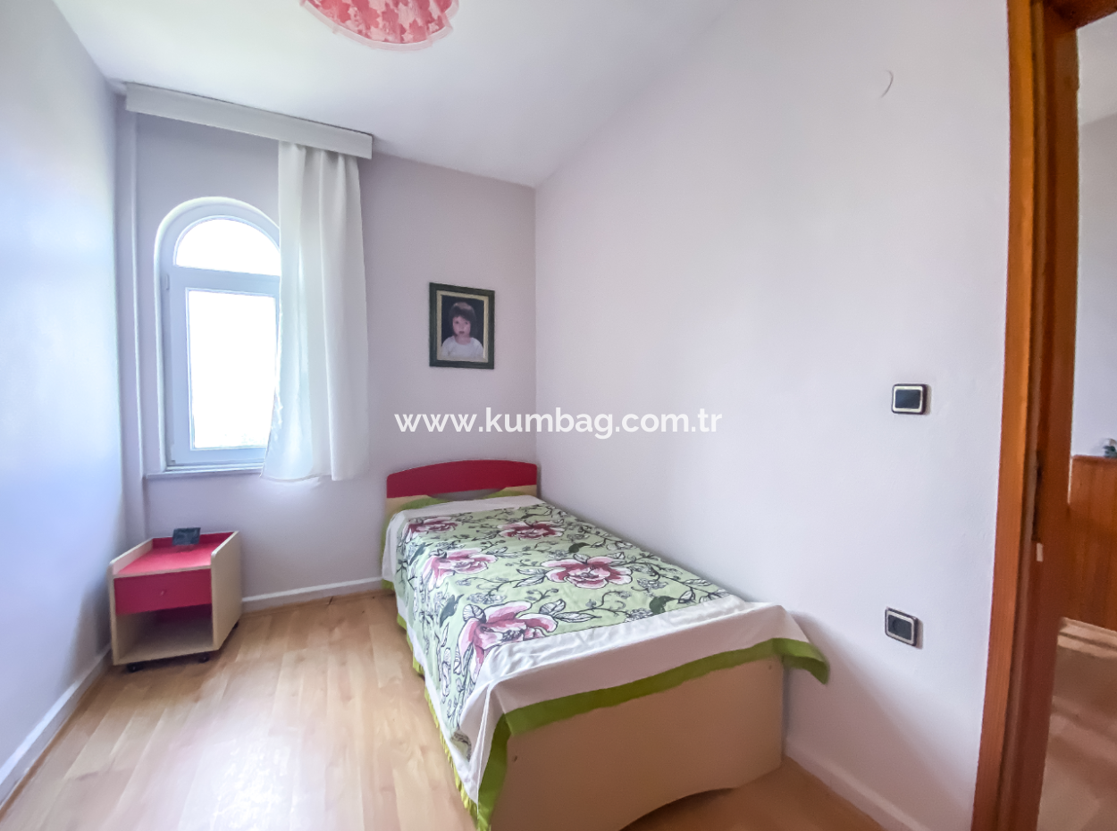 Triplex 4 1 Villa Zum Verkauf Mit Steinverkleidung Am Meer, In Kumbağ