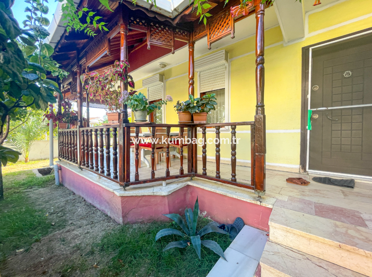 Kumbağ Triplex Zum Verkauf Mit Gartensiedlung Nahe Dem Meer 4 1 Villa