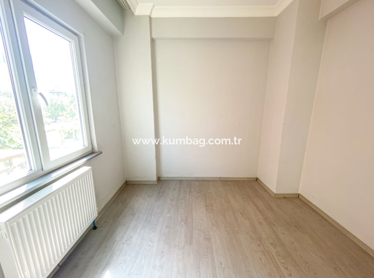 1 1 Wohnung Zur Miete Im Gebäude Der Kumbağ Pazar-Strasse Mit Aufzug