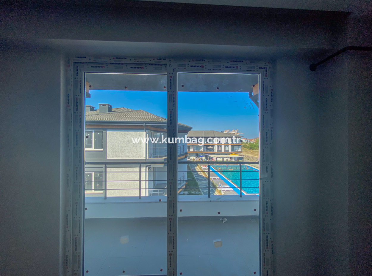 Luxuriöse 2-1-Wohnung Zur Mietung In Einem Komplex Mit Pool Nahe Dem Meer In Kumbağ