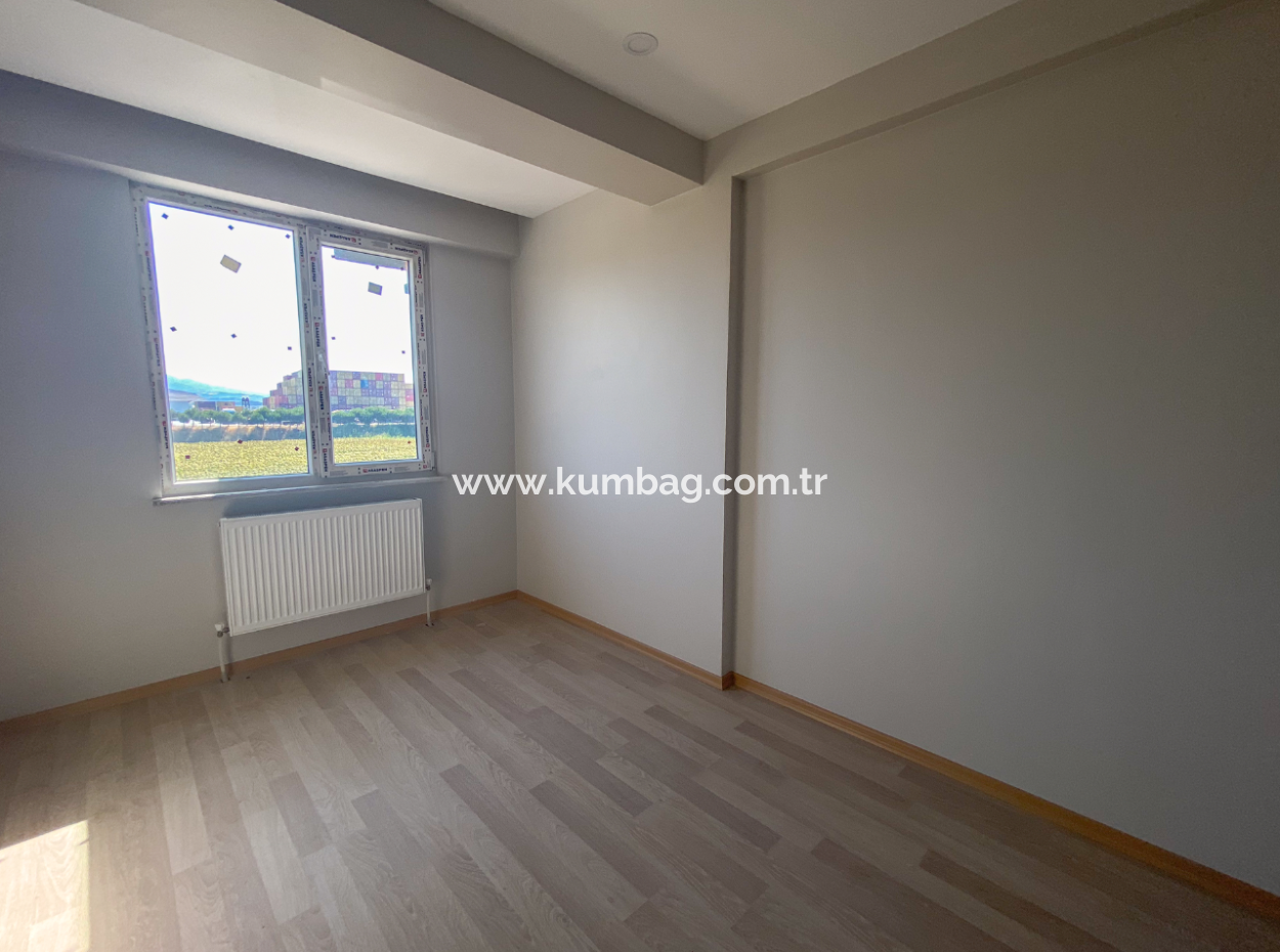 Luxuriöse 2-1-Wohnung Zur Mietung In Einem Komplex Mit Pool Nahe Dem Meer In Kumbağ