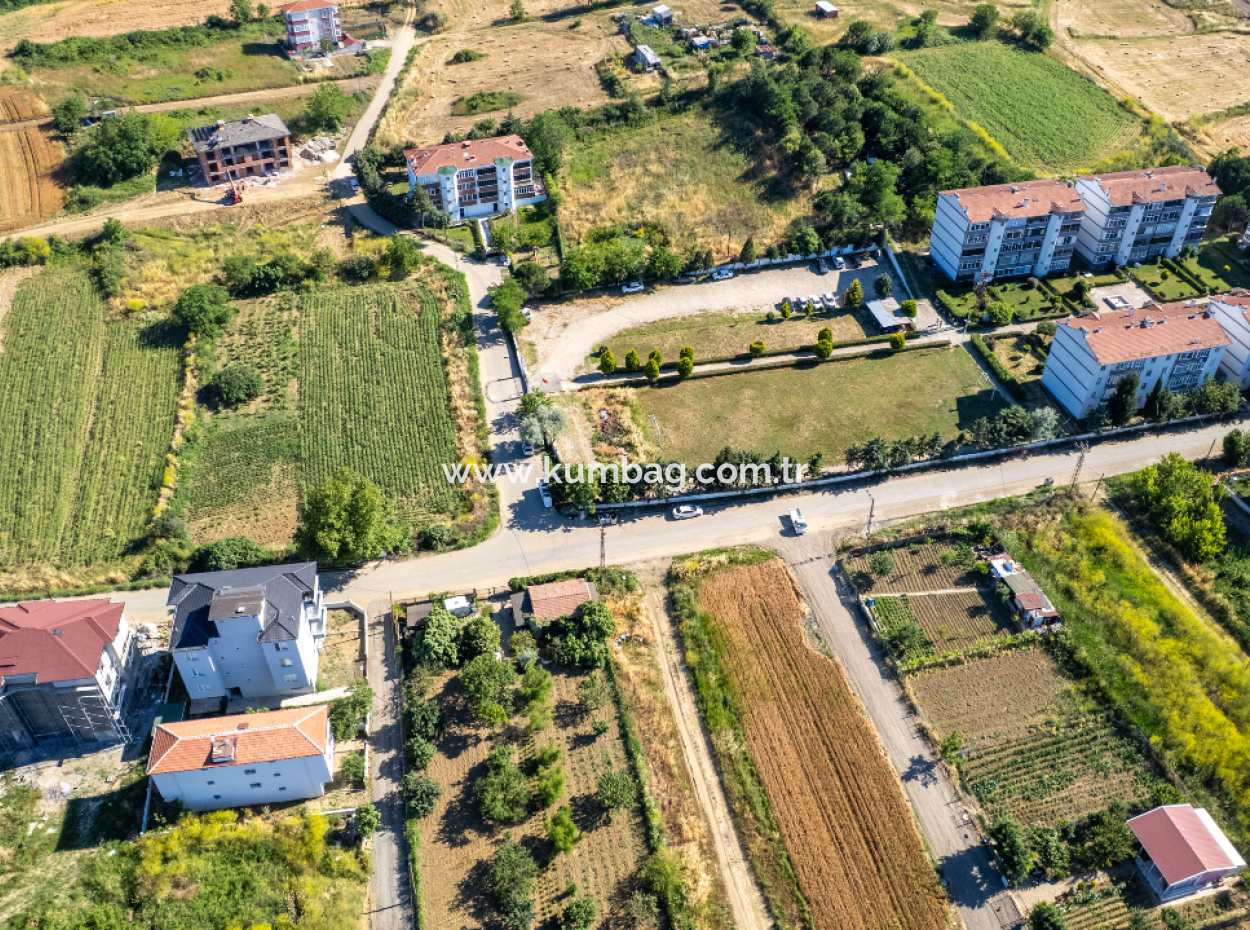 Grundstück Zum Verkauf Mit Einer Wohnzone Von 308 M² In Einer Sich Schnell Entwickelnden Region In Kumbağ